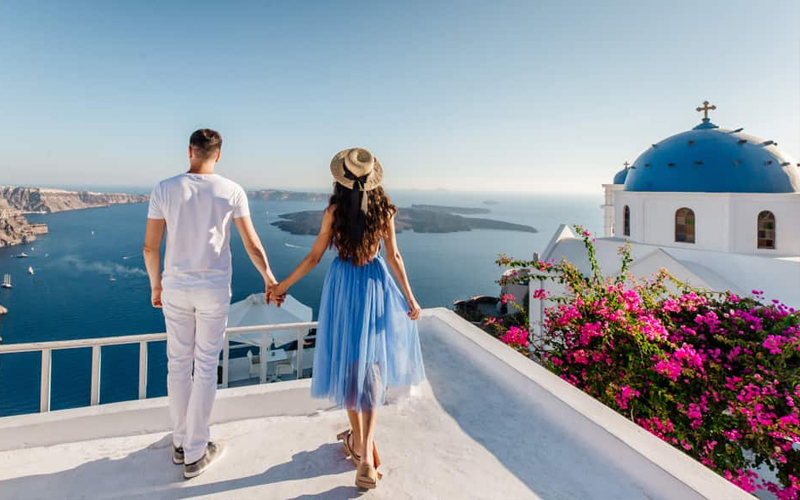 Go Island Hopping In Greece